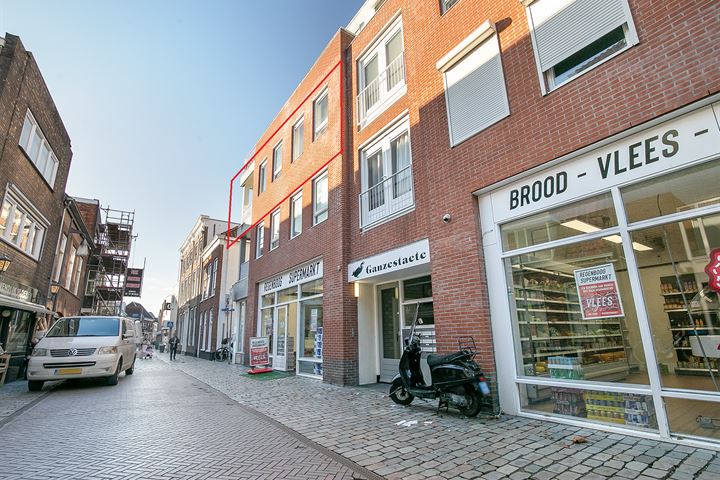 View photo 2 of Wijngaardstraat 13-02