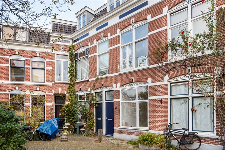 Bekijk foto 1 van Beverstraat 35