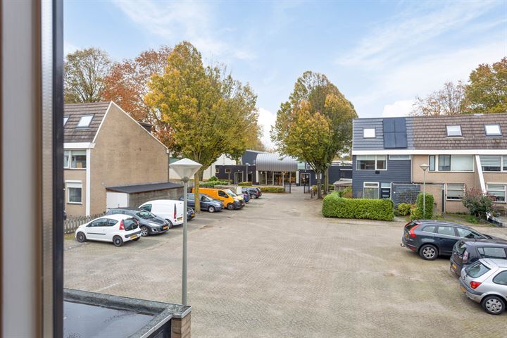 View photo 38 of Staringstraat 132