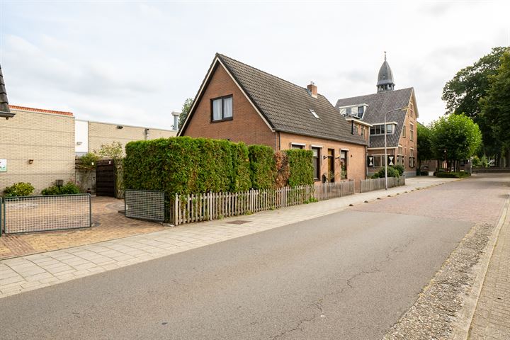 Bekijk foto 10 van Weemestraat 6