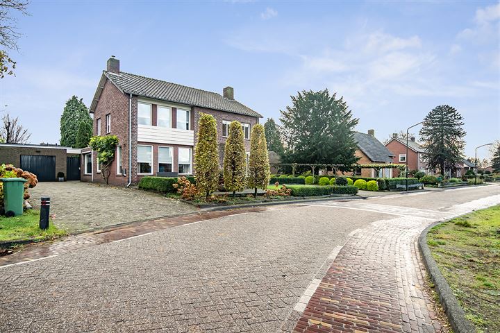 View photo 33 of Hemelrijken 1