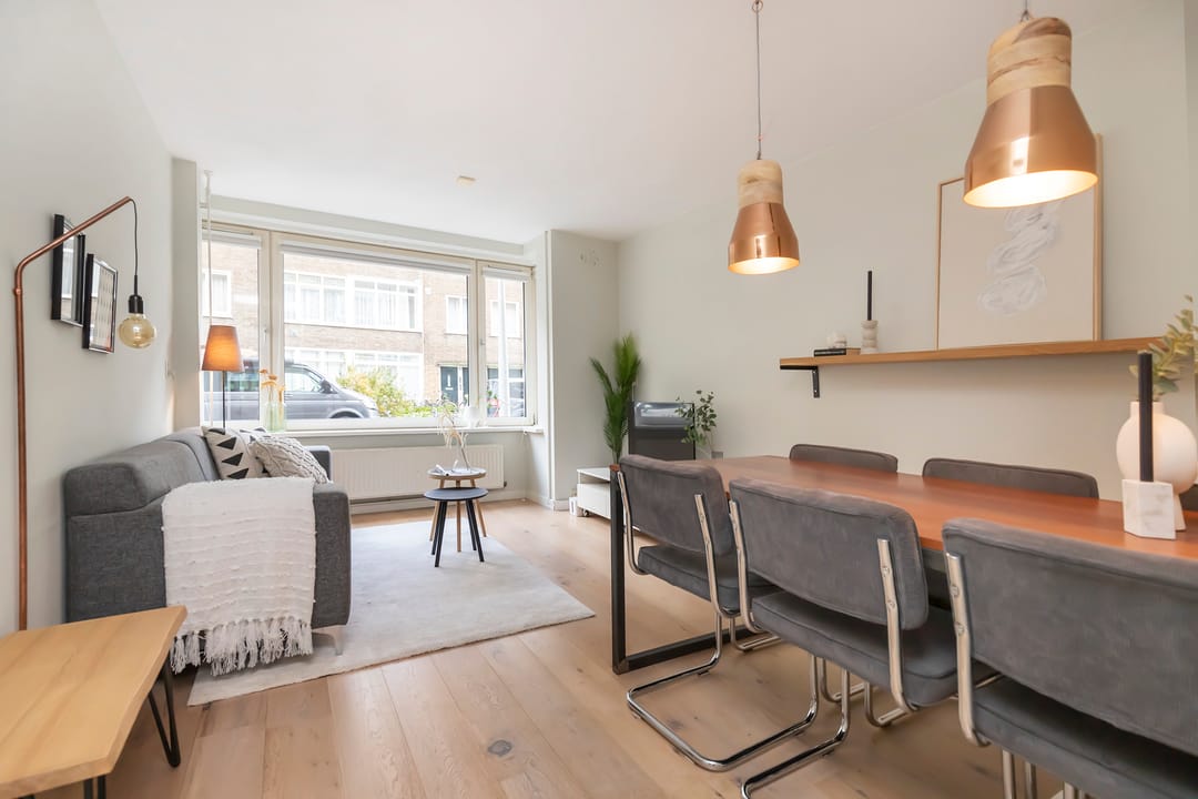 Photo 2 of Esmoreitstraat 39-HS