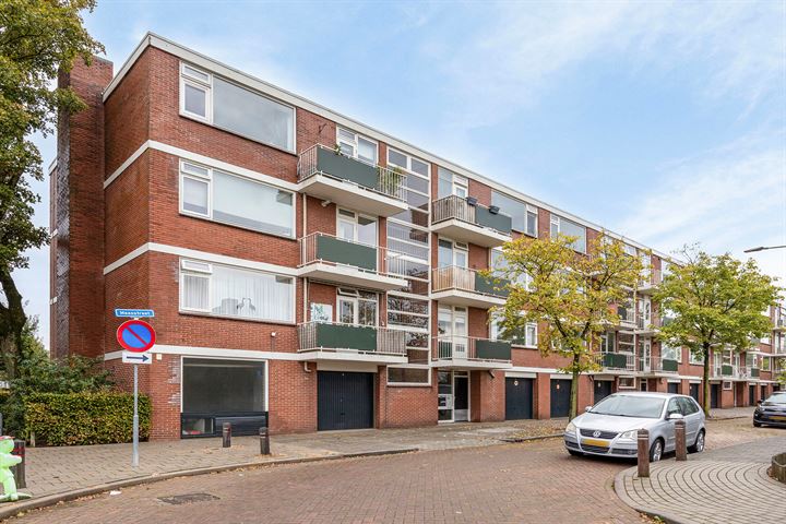 Bekijk foto 1 van Maasstraat 32