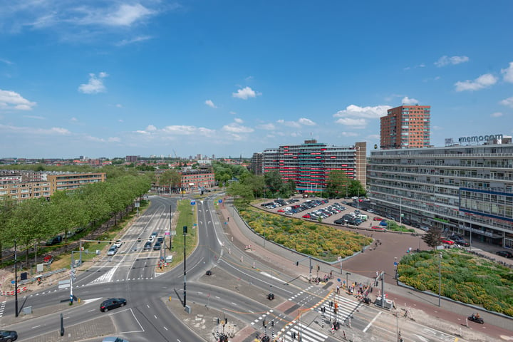 Bekijk foto 5 van Zuidplein 680