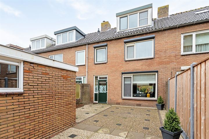 Bekijk foto 14 van Korenbloemstraat 8