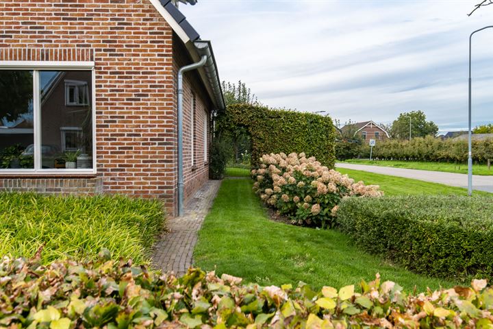 View photo 14 of Wethouder M J van den Hatertstraat 51