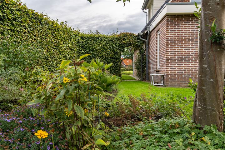 View photo 59 of Wethouder M J van den Hatertstraat 51