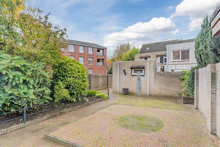 Bekijk foto 31 van Van Hogendorpstraat 3