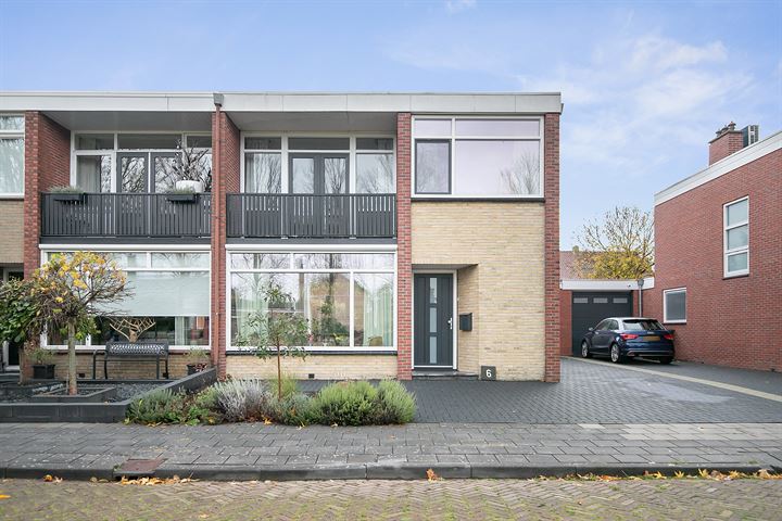 Bekijk foto 1 van Ype Staakstraat 6