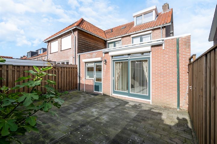 Bekijk foto 19 van Pater Bleijsstraat 35