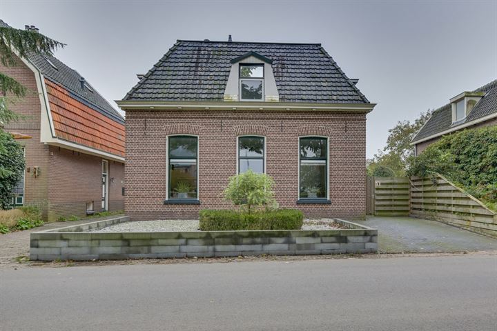 Dorpsstraat 9