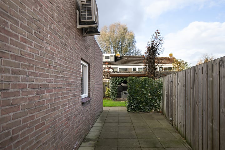 Bekijk foto 31 van Graaf Florisstraat 10