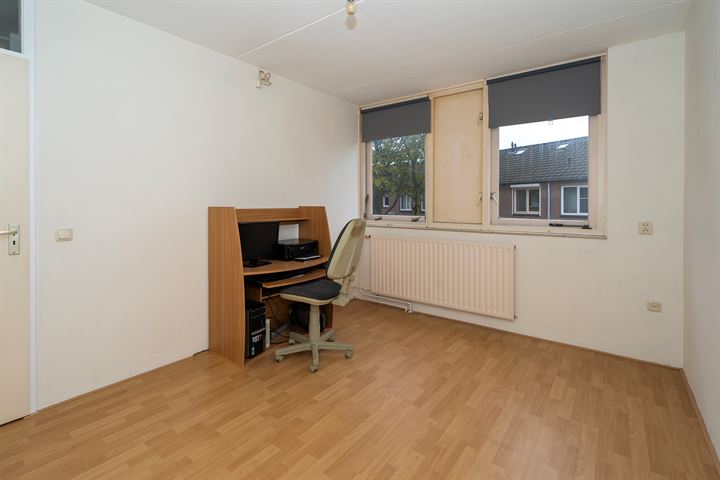 Bekijk foto 36 van Wichmansstraat 27