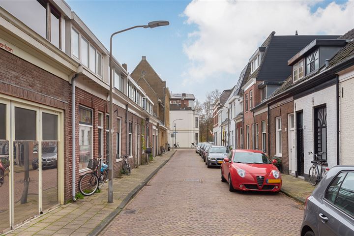 Bekijk foto 31 van Jan Steenstraat 17