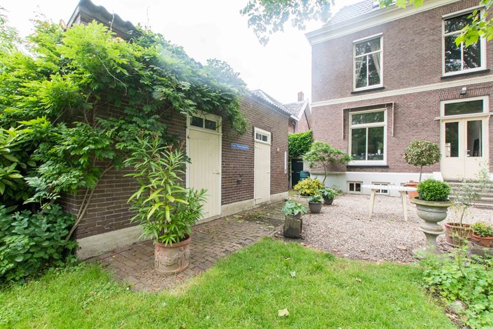 View photo 35 of Damstraat 102