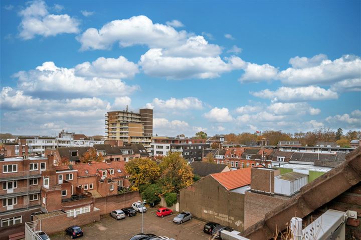 Bekijk foto 46 van Monseigneur Nolensplein 43