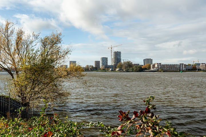 Bekijk foto 30 van Buitenbassinweg 629