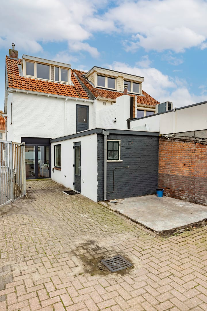 Photo 21 of Burchtstraat 3