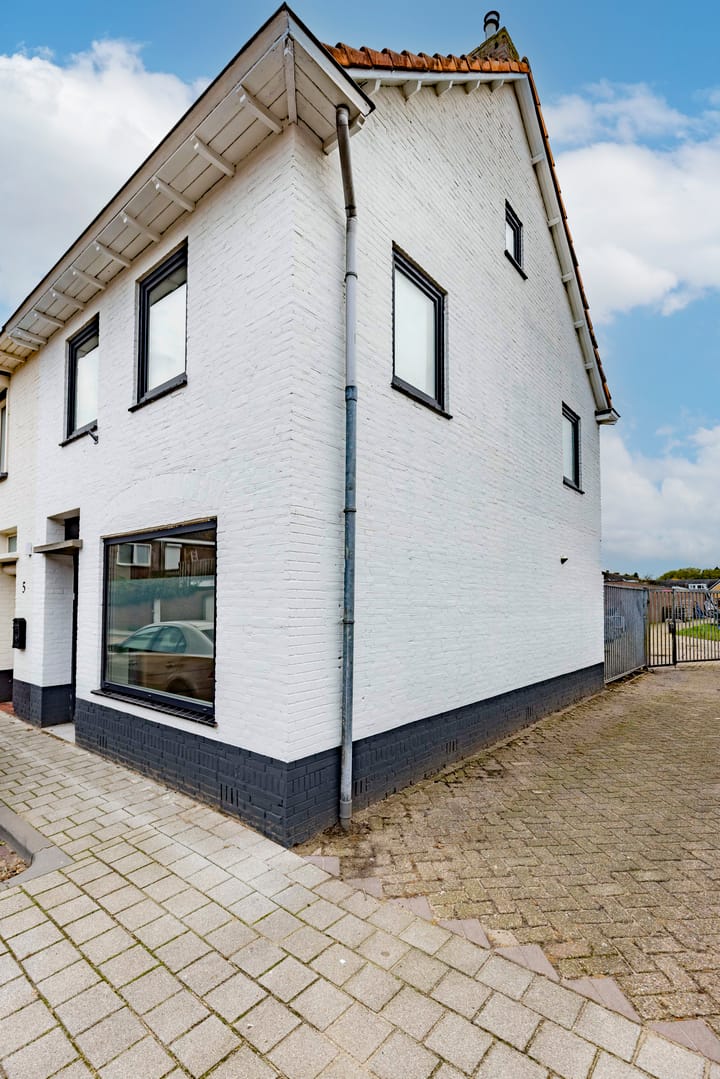 Photo 29 of Burchtstraat 3