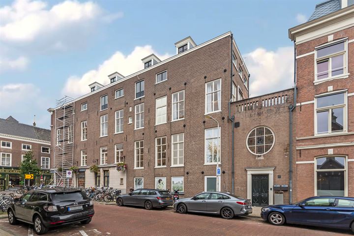 Bekijk foto 2 van Oranjestraat 2