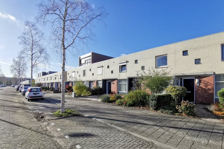 View photo 34 of Oosterbeekstraat 51