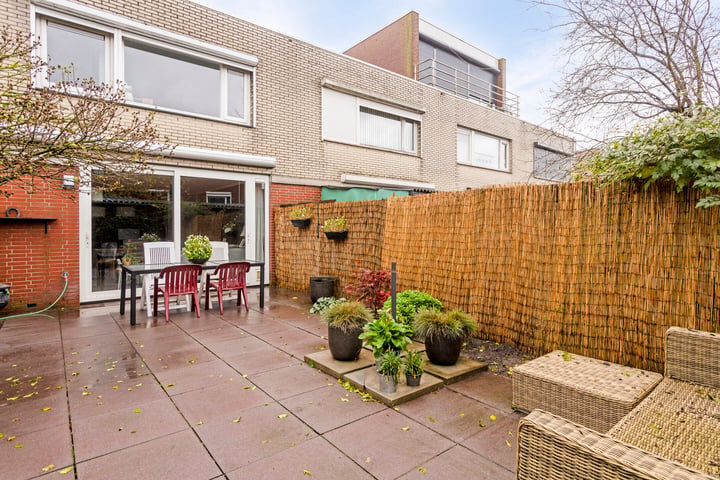 View photo 30 of Oosterbeekstraat 51