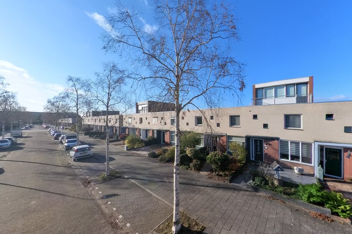 View photo 47 of Oosterbeekstraat 51