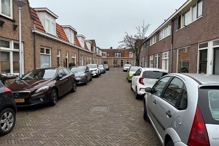 View photo 4 of Ruysdaelstraat 16