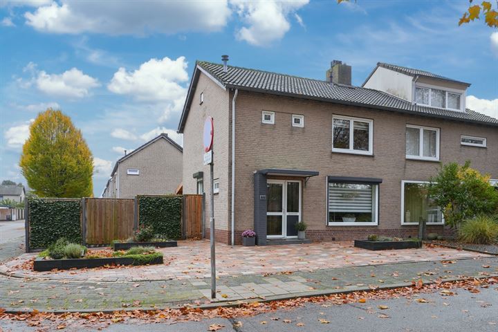 Bekijk foto 1 van Bradleystraat 22