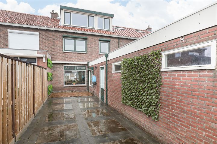 Bekijk foto 37 van Goudenregenstraat 8