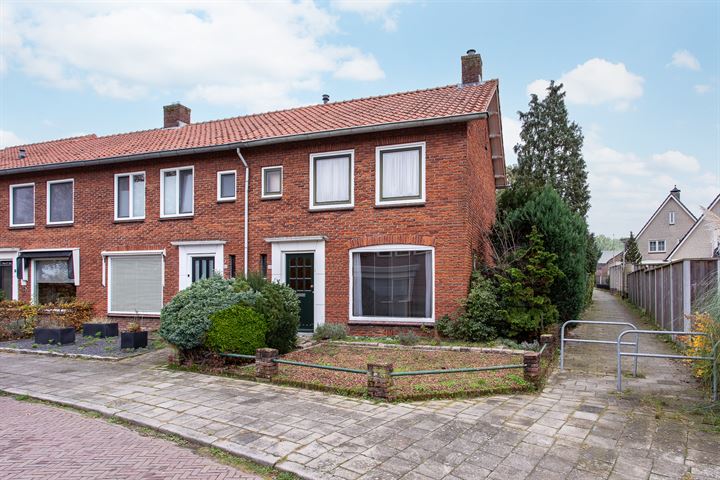 Bekijk foto 1 van Huurnestraat 88