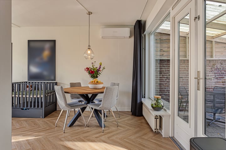 Bekijk foto 19 van Troelstrastraat 38