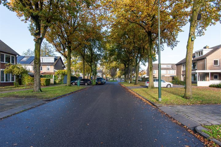 Bekijk foto 33 van Gentiaanstraat 24