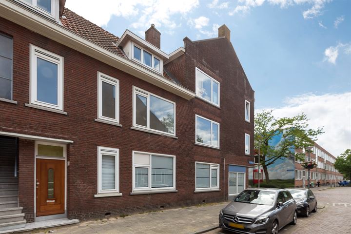 View photo 1 of Amelandsestraat 6-B