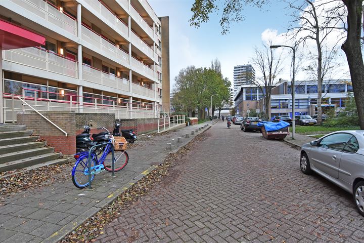 View photo 36 of Donker Curtiusstraat 208