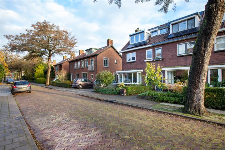 Bekijk foto 39 van Leeuwerikstraat 6