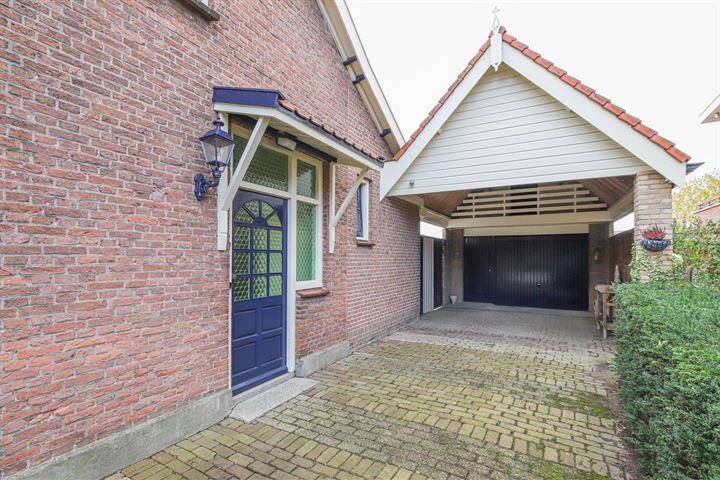 Bekijk foto 2 van Biezelingsestraat 74