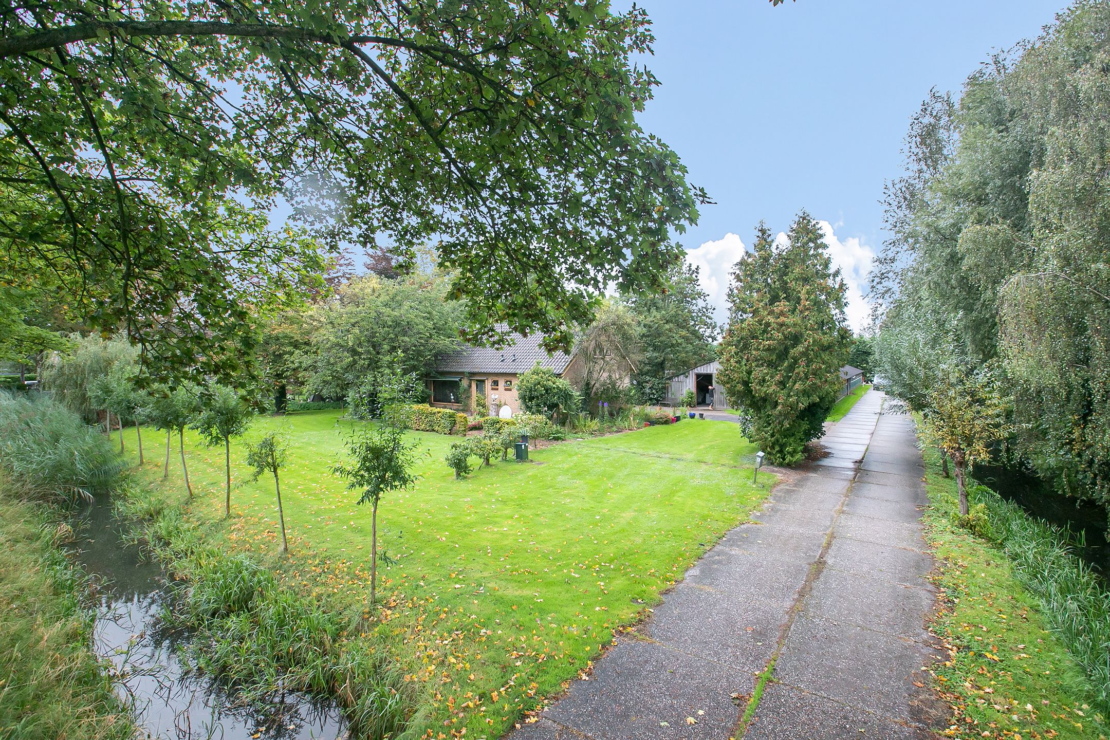 Photo 3 of Harmelerwaard 9