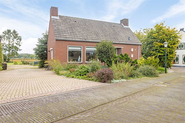 Bekijk foto 2 van Hoenderstraat 33