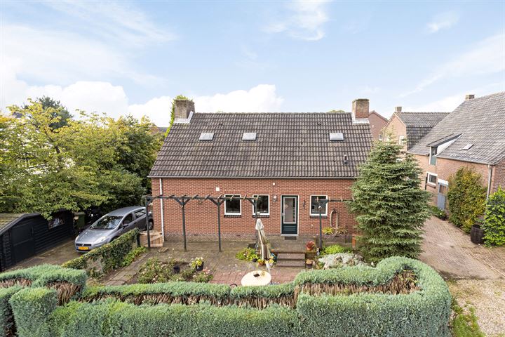 View photo 24 of Hoenderstraat 33