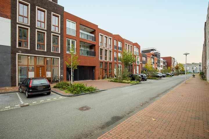 Bekijk foto 36 van Lakenvelderstraat 33