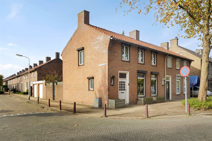 View photo 1 of Lijsterlaan 21