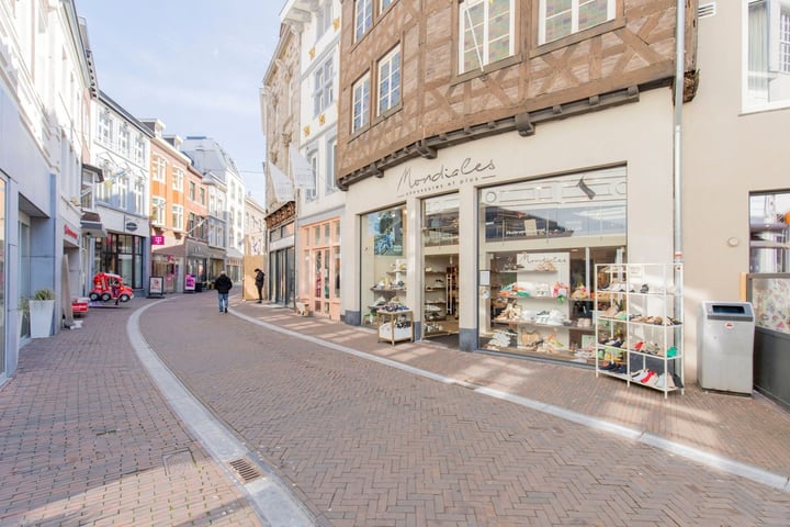 Limbrichterstraat 16