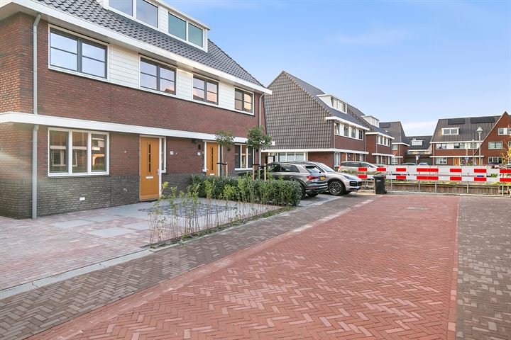 Bekijk foto 5 van Abdis Heilwichstraat 29