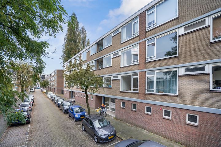 Bekijk foto 23 van Tholenstraat 70