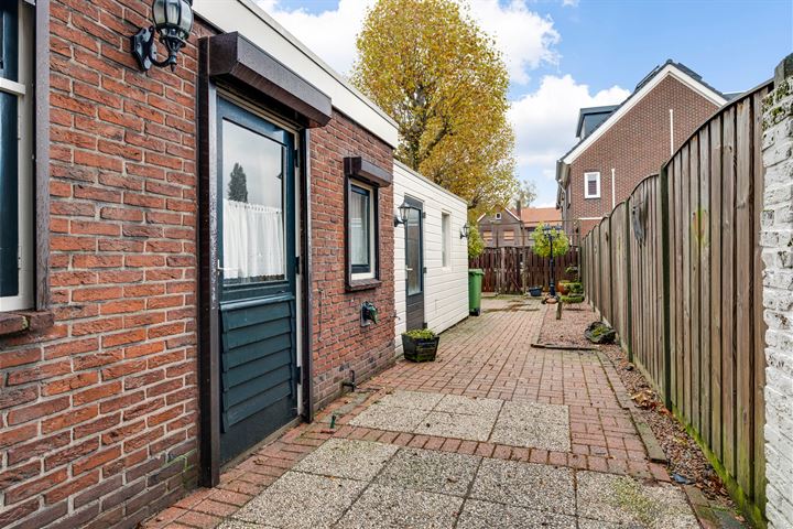 Bekijk foto 18 van Molenveldstraat 54