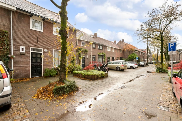 Bekijk foto 2 van Klimopstraat 16