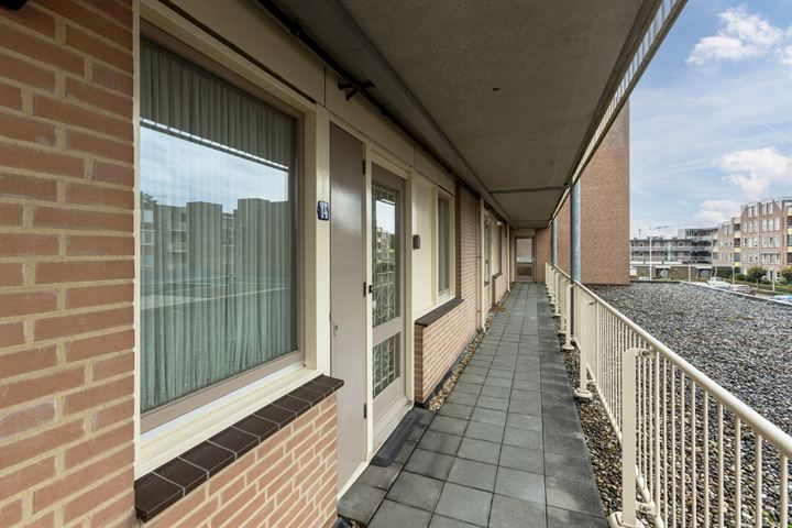 Bekijk foto 31 van Kruisstraat 14