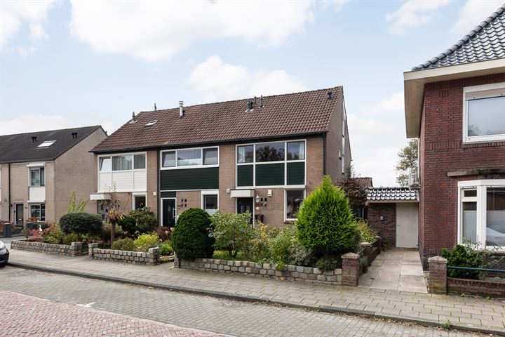 Bekijk foto 1 van Lage Bothofstraat 380