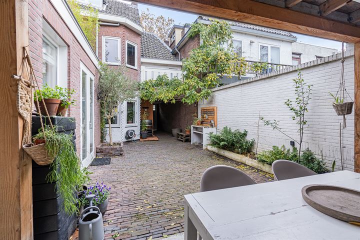 Bekijk foto 19 van Prins Hendrikstraat 115